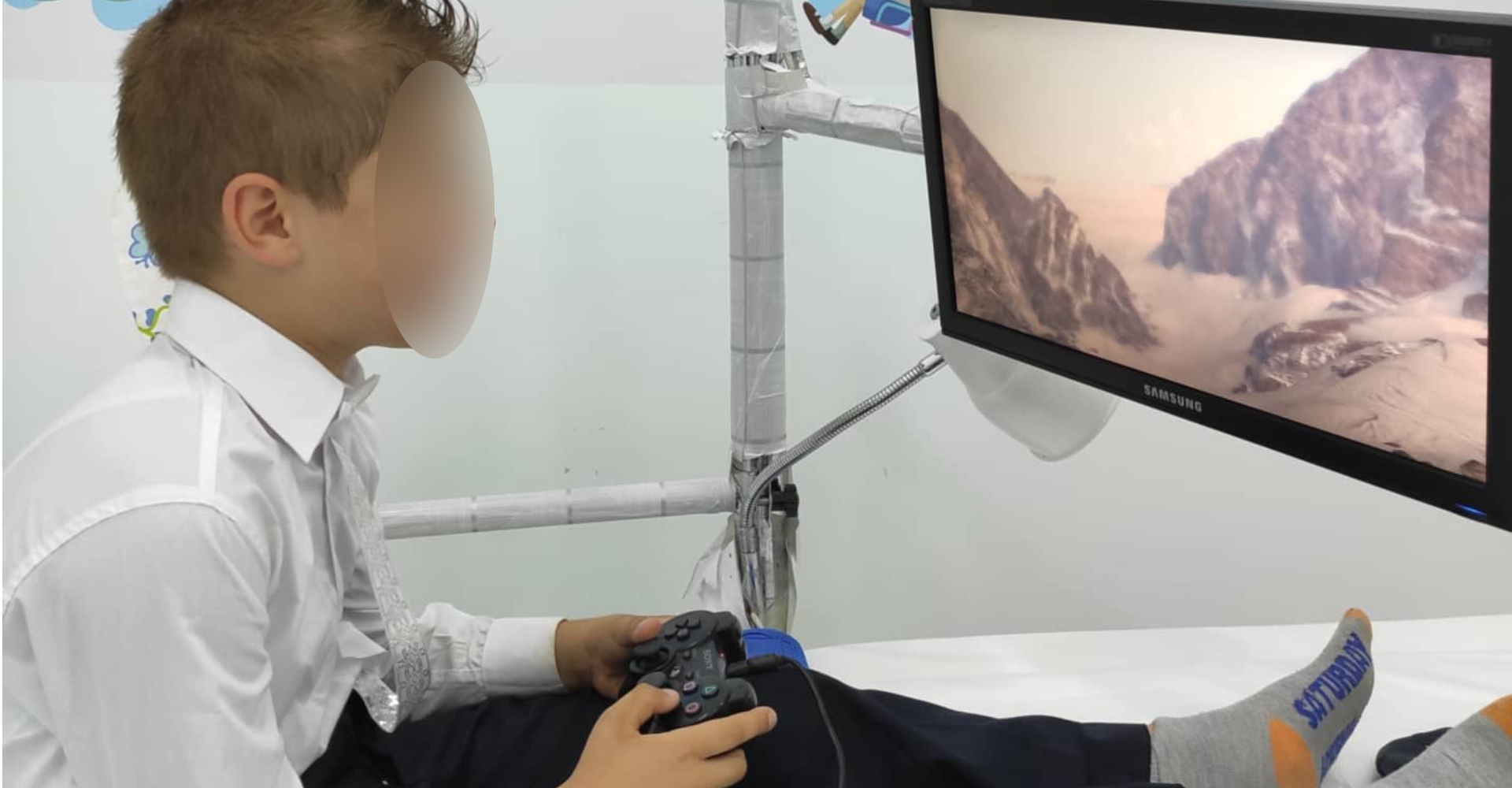 Çocukları Playstation İle Sünnet